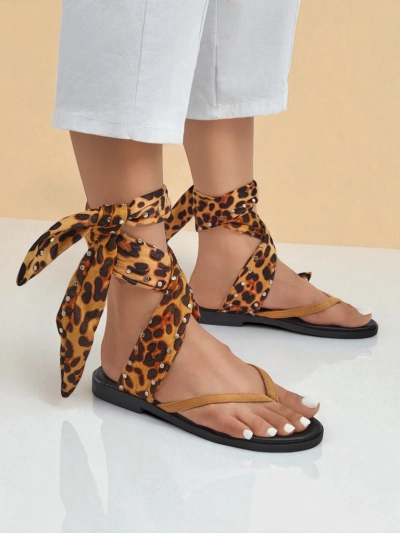 Royalfashion Dámske šľapky s ozdobným remienkom Safari Sweet