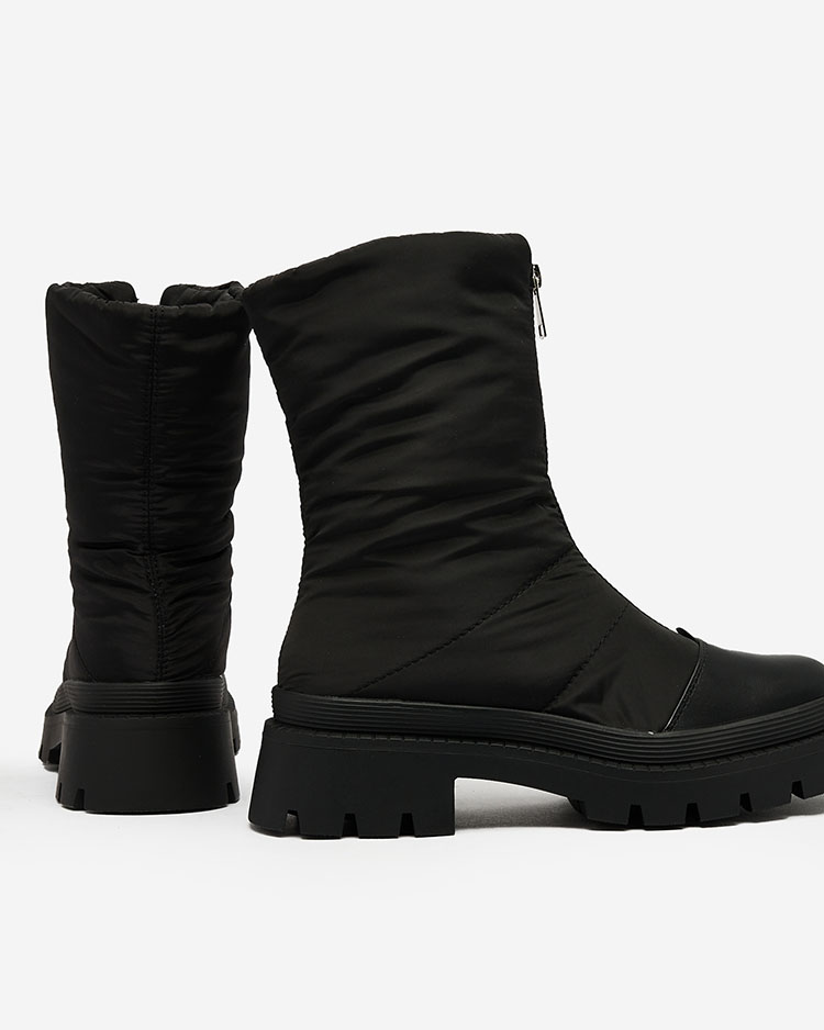 Royalfashion Dámske čižmy na plochom podpätku v čiernej farbe Tainve