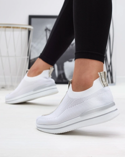 Dámska športová obuv s nápisom v bielej farbe Cerppa- Footwear