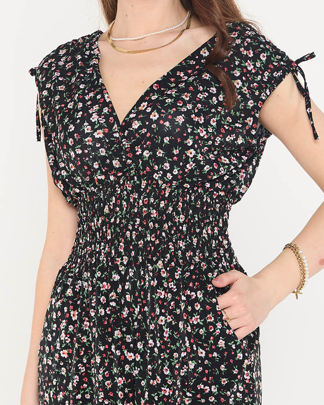 Dámsky krátky overal s čiernym kvetom - oblečenie