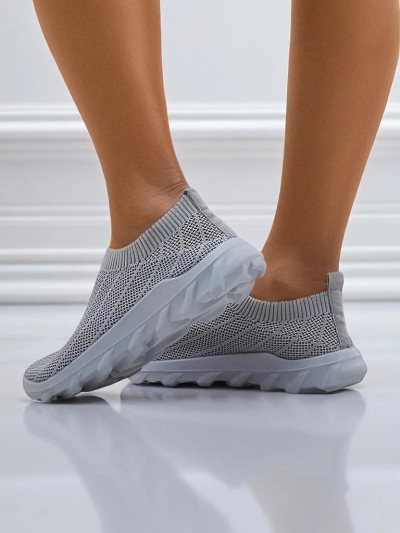 Ženski slip-on superge Silvana golobje sive barve - udobni čevlji za v mesto