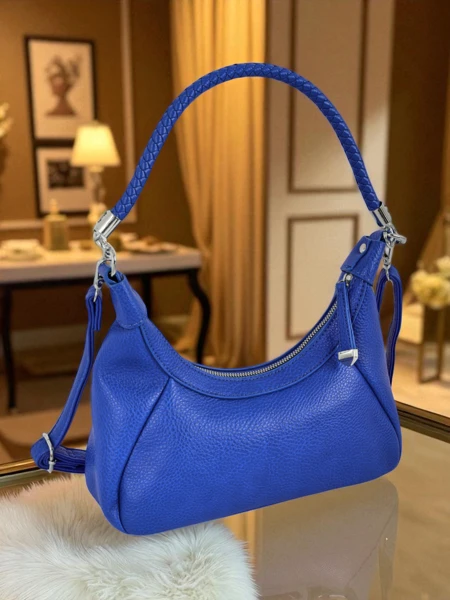 Royalfashion Majhna ženska torbica iz eko usnja z okrasnim pasom Lacquea