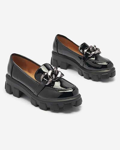 OUTLET Čierne dámske mokasíny z ekokože s ornamentom Ivabos- Obuv