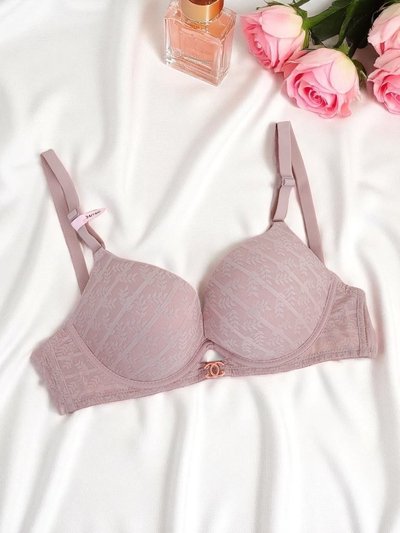 Royalfashion Dámska push-up podprsenka s čipkou Bra Tiva