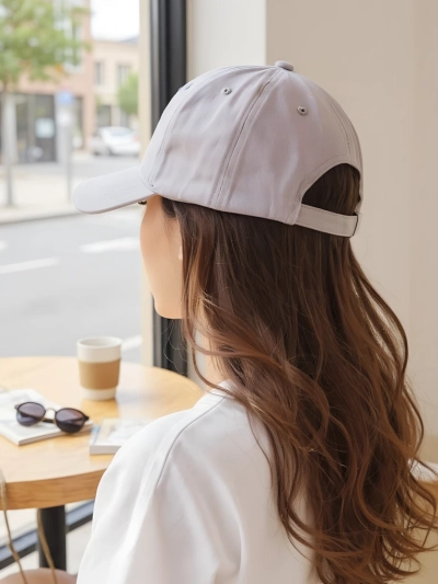 Royalfashion Dámska šiltovka Mila Street s šiltom