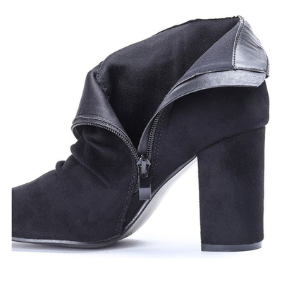 Czarne botki z marszczeniem na słupku Ruby - Obuwie