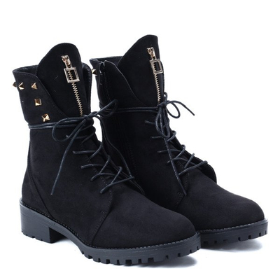 Czarne workery z ćwiekami Mai- Obuwie