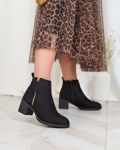 Royalfashion Čierne dámske nízke čižmy na podpätku z eko semišu Rejerry