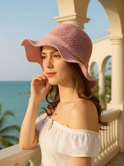 Royalfashion Dámsky klobúk s vlnitým okrajom Wave Breeze