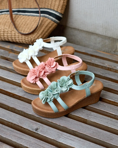 Royalfashion Svetloružové dámske sandále Sareti flower