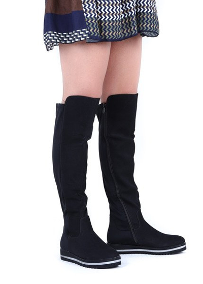 Czarne kozaki na platformie Claudia - Obuwie