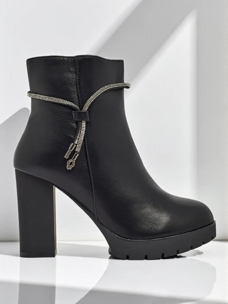 Ženski gležnarji iz eko usnja s peto Marellin