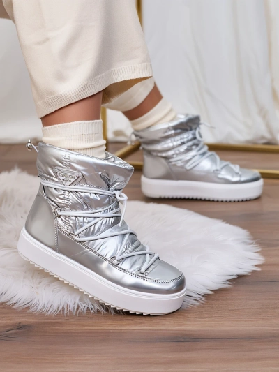 Royalfashion Dámske strieborné čižmy Vevnose slip-on a'la snow boots
