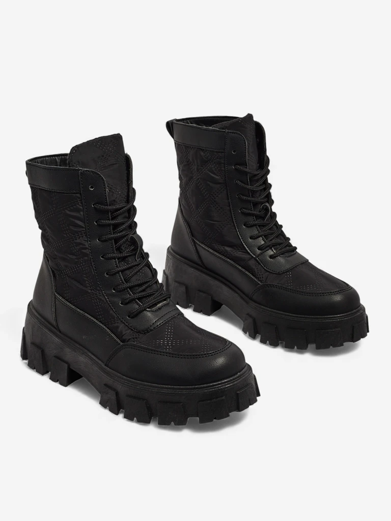 Eko usnjeni ženski gležnarji s vezalkami Solvi