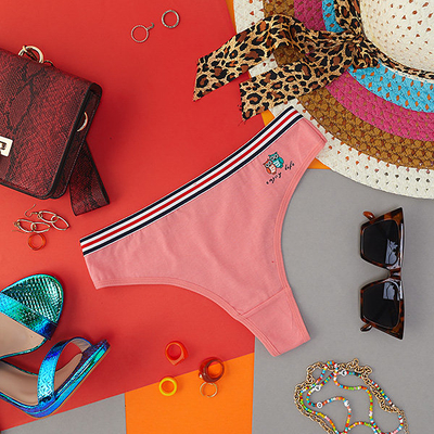 Koralové dámske tangá s potlačou - Spodná bielizeň