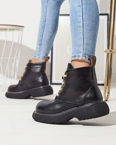 Čierne dámske čižmy z ekokože so žltými šnúrkami Getysa - Obuv