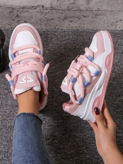 Športové tenisky Royalfashion pre ženy s dekoratívnymi šnúrkami Clesiv