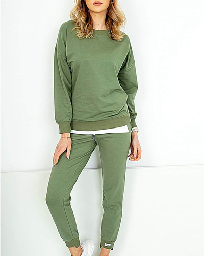 Tmavozelená dámska športová tepláková súprava s nášivkami - Oblečenie