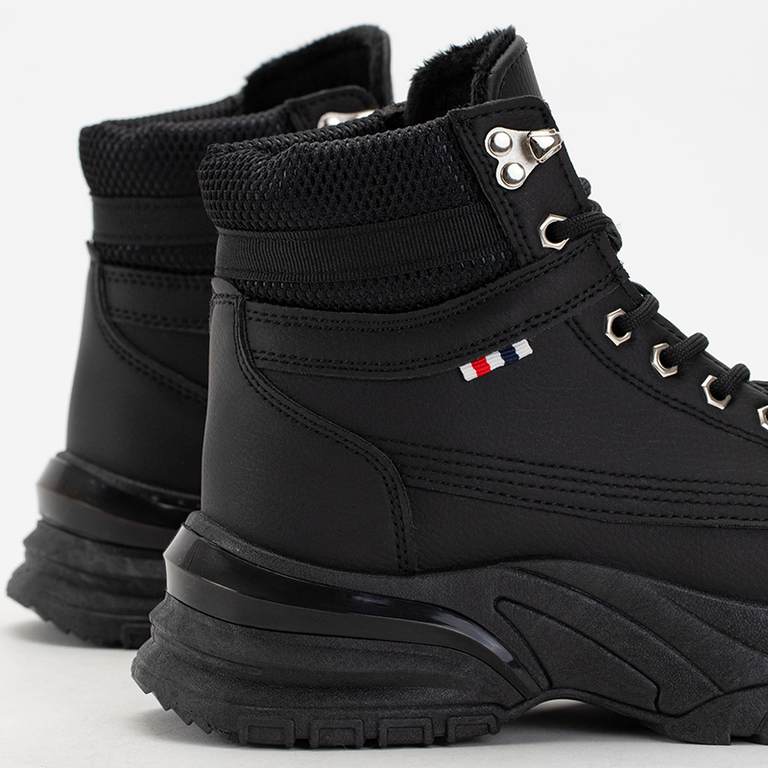 OUTLET Čierne dámske snehule na platforme Zuriel - Obuv