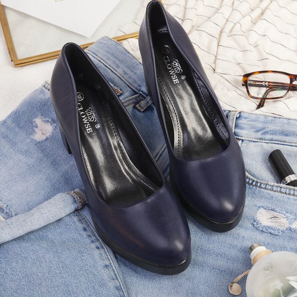 Černě lakovaná čerpadla na sloupu Leonid - Obuv 1