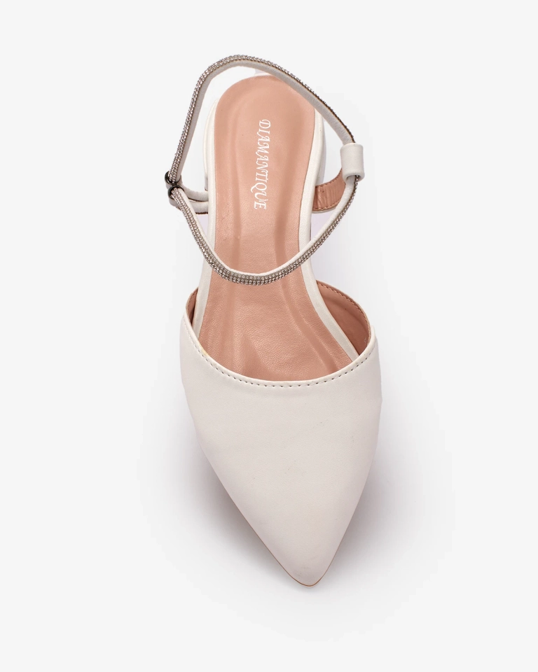 Royalfashion White Dámske sandále na plochom podpätku s ozdobnou lesklou podrážkou