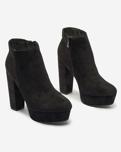 OUTLET Čierne dámske vysoké čižmy Hallisia- Obuv