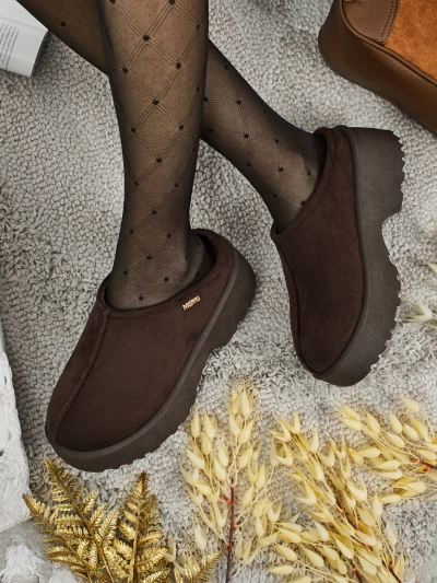 Kratki ženski škornji a'la za sneg s krznom Calindra