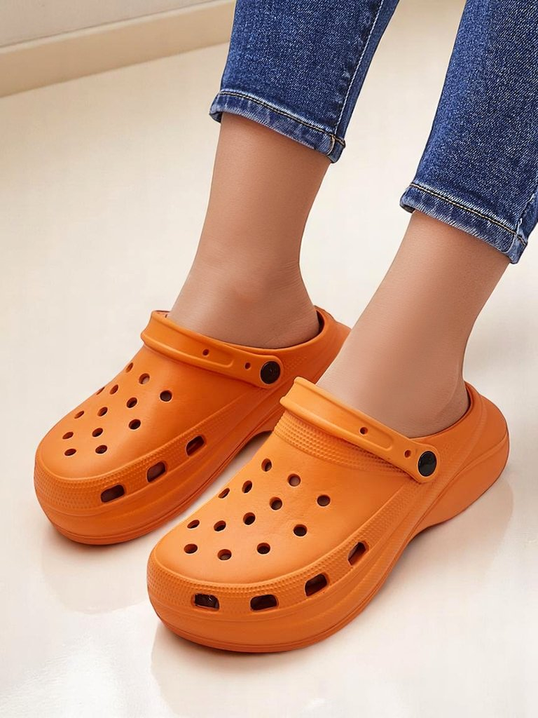 Royalfashion Dámske perforované gumové šlapky Dellosa