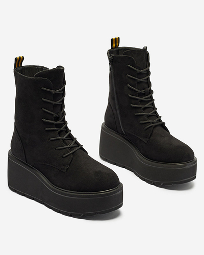 OUTLET Čierne čižmy na platforme Jeanne - Obuv