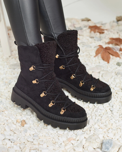 Royalfashion Čierne dámske zateplené trapérky s ovčou kožušinou Lery Walk