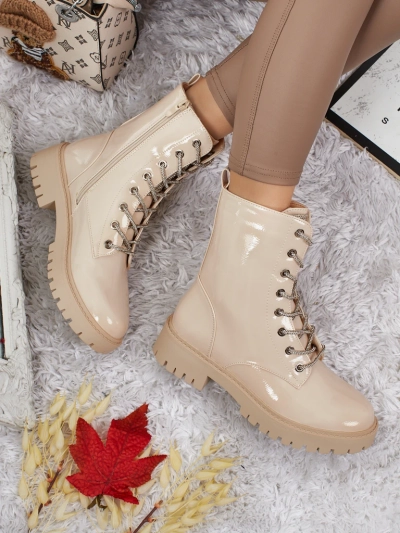 Lakirani ženski gležnarji s vezalkami Fjorra