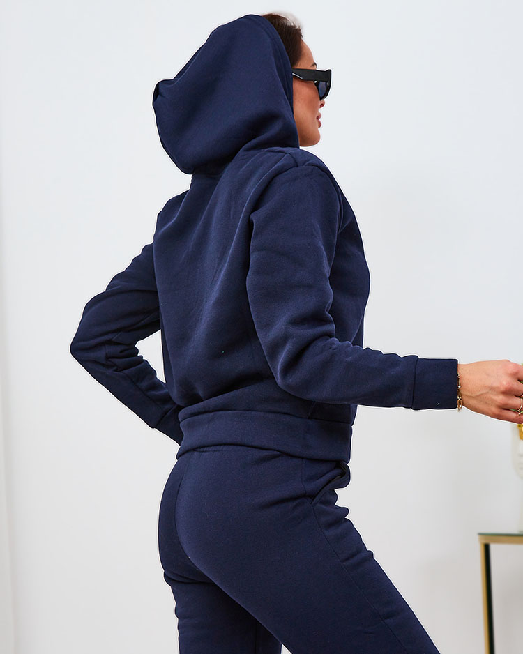 Royalfashion Čierna dámska zateplená tepláková súprava so zlatou potlačou