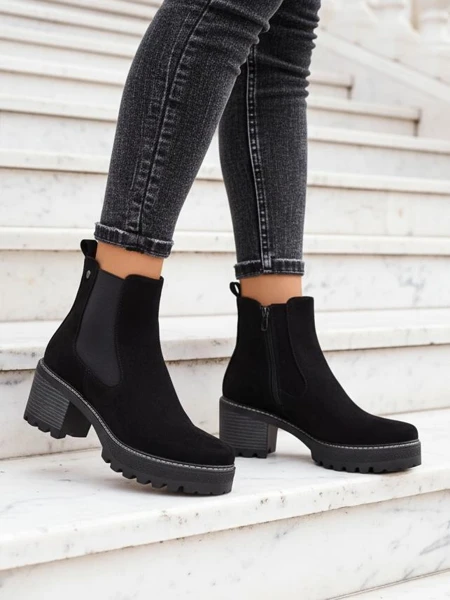 Royalfashion Eko-zamšové dámske kotníkové topánky na stĺpiku Segori