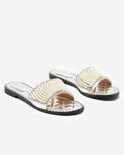 OUTLET Dámske strieborné papuče s ozdobami Ahaio - Obuv