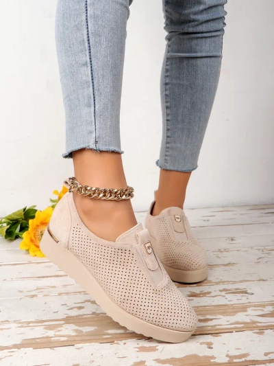 Royalfashion Dámske perforované nízke topánky Goriette