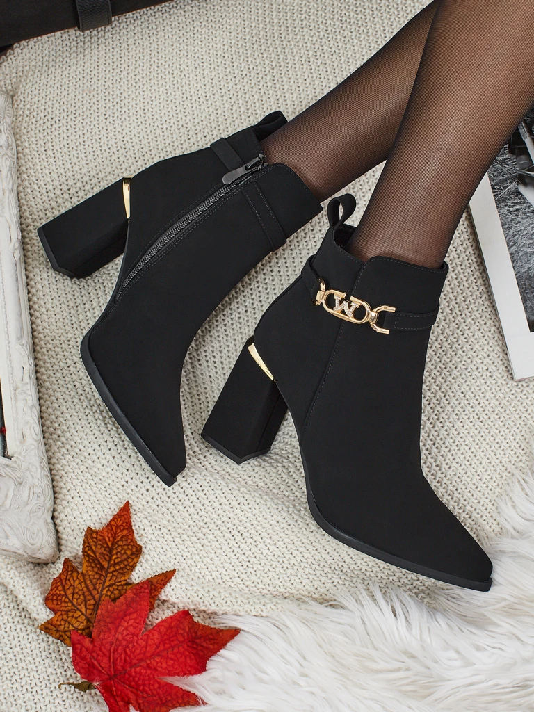 Ženski gležnjarji iz eko semiša s peto Ostirena