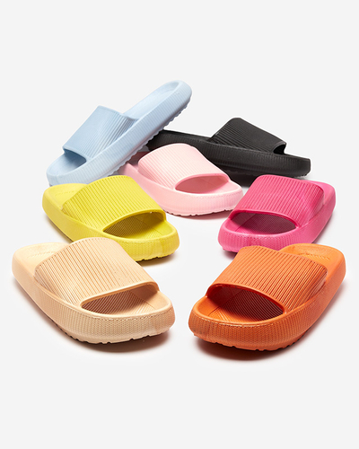 Čierne gumené papuče s razením Torika - Obuv