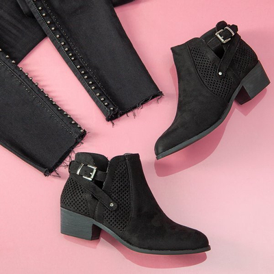 Čierne topánky Chelsea s prelamovaným povrchom Black Elegance - Obuv