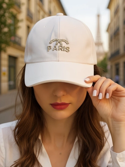 Royalfashion Baseballová šiltovka s kamienkami Paris Glam