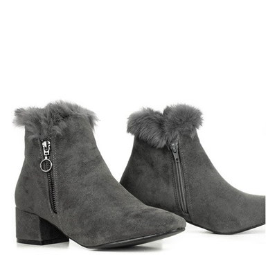Szare botki na słupku z futerkiem Yesenia - Obuwie