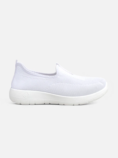 Ženski beli slip-oni Callista iz zračne tkanine z nizko peto