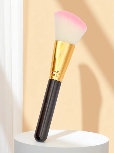 Kontúrovací štetec na make-up