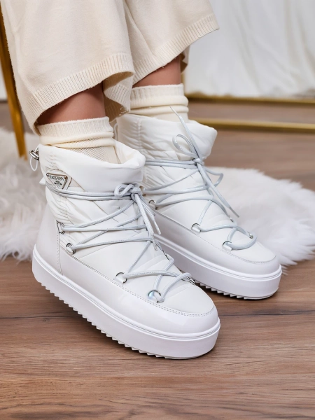 Royalfashion Dámske slip-on čižmy a'la snow boots v bielej farbe Vevnose