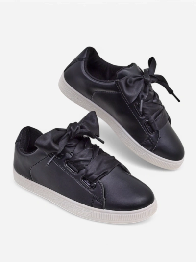Royalfashion Dámske sneakers z ekologickej kože s dekoratívnymi šnúrkami Etti