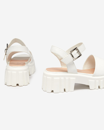 OUTLET Dámske biele sandále na hrubšej podrážke Nerile - Obuv