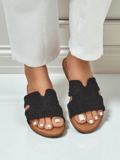 Rpyalfashion Dámske sandále s ozdobným remienkom Braida