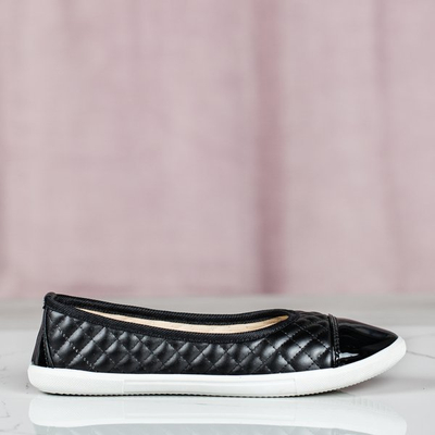 Čierne slip on s prešívaným zvrškom Fatima - Obuv