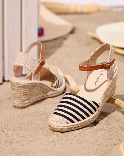 Dámske čierne espadrilky s pruhmi na kline Mecera - topánky