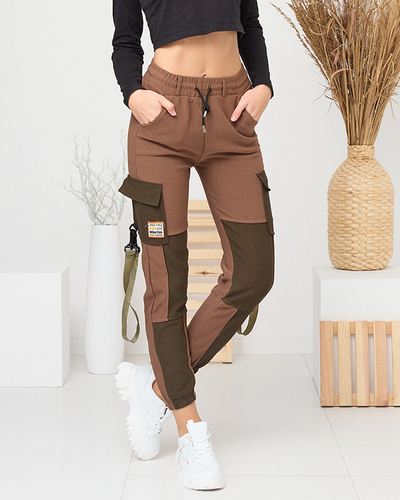 Zateplené dámske cargo nohavice v hnedej farbe- Oblečenie