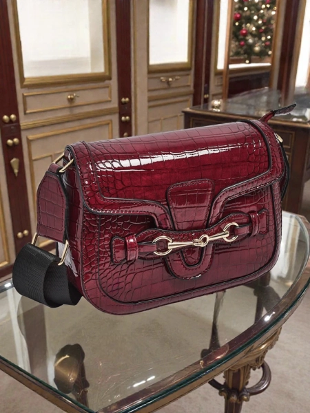 Ženska torbica Aurora bordo ekološka usnjena elegantna